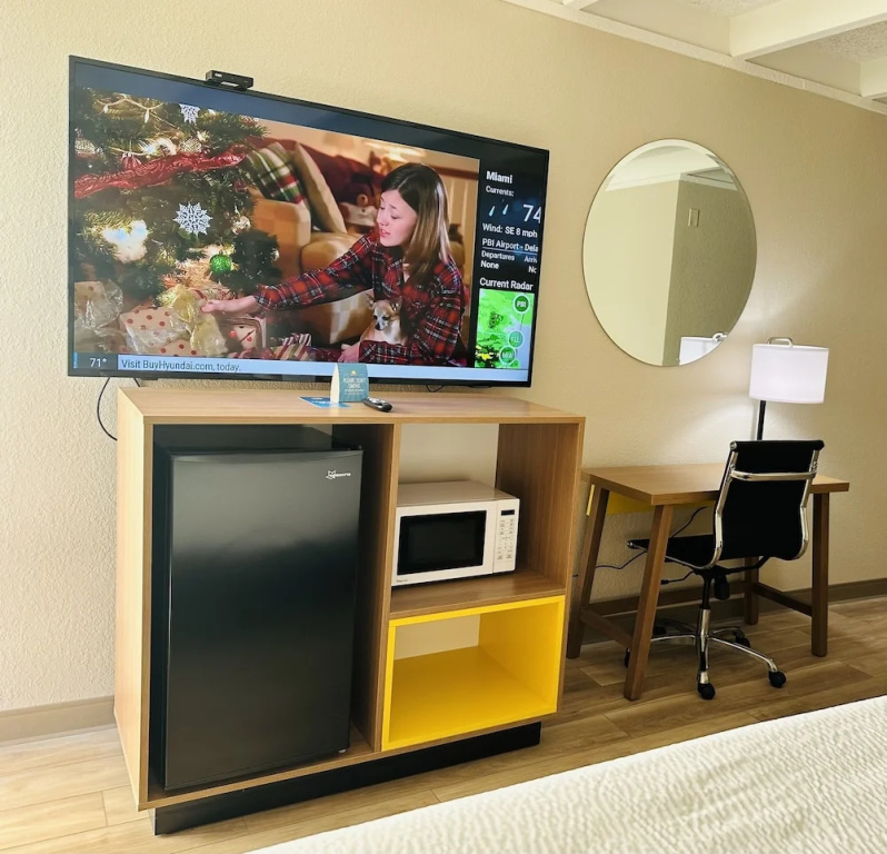 Double Suite (full double bed)