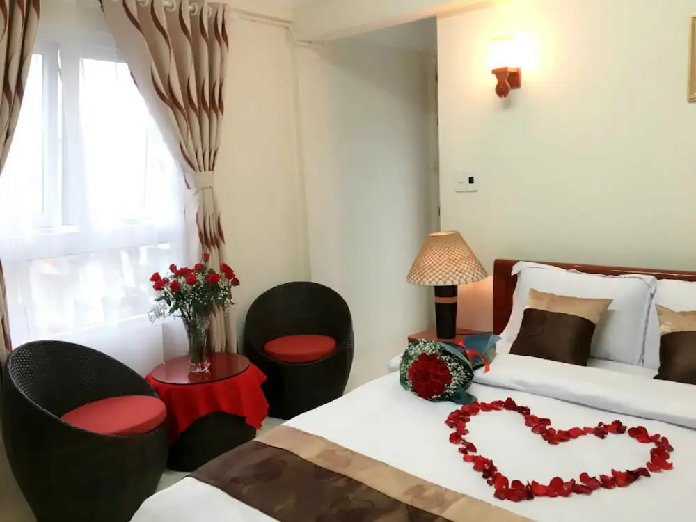 Deluxe Double room with balcony (full double bed)