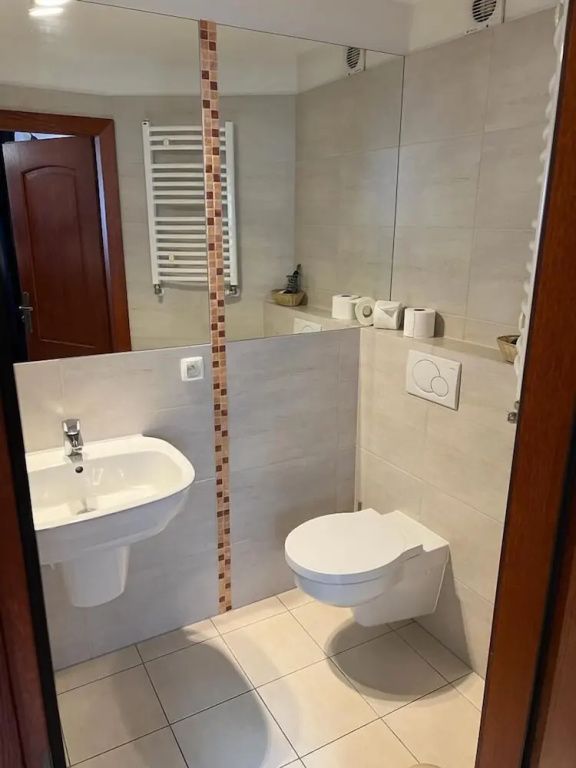 Economy Triple Basement room