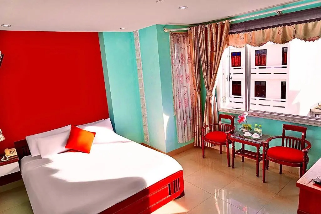 Deluxe Double room (full double bed)