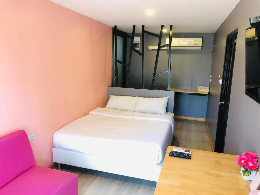 Standard Double room (full double bed)