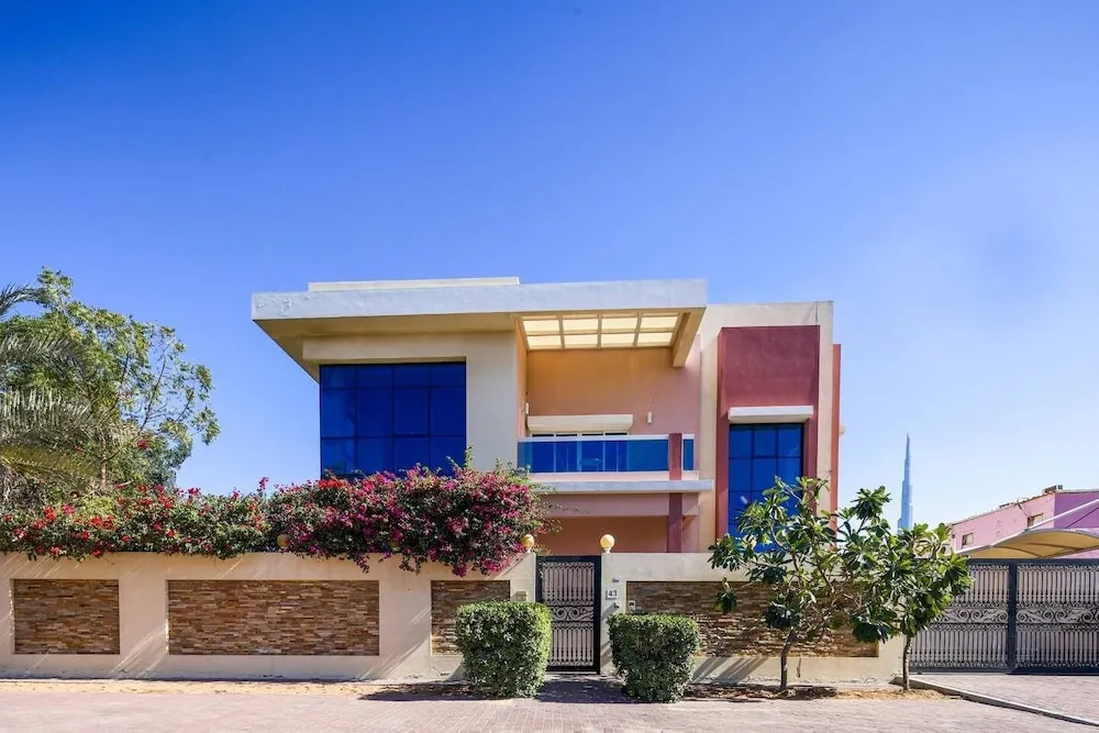 Spectacular Al Wasl Villa - With Private Pool