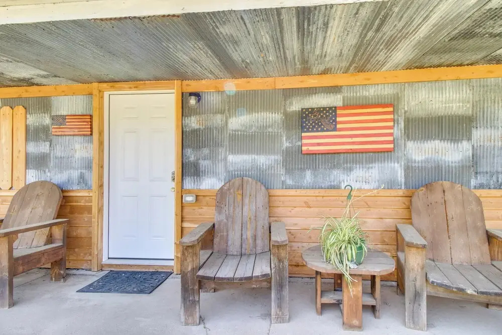 Half-mi to Bull Shoals Lake Access: Angler's Cabin