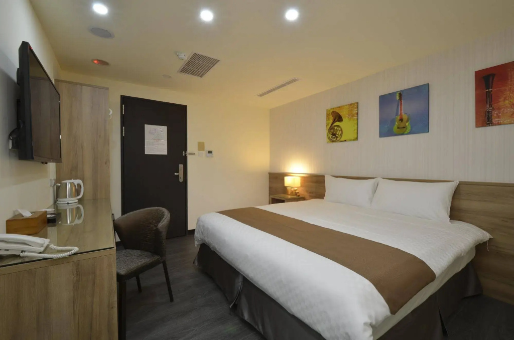 Plus Hotel - Général