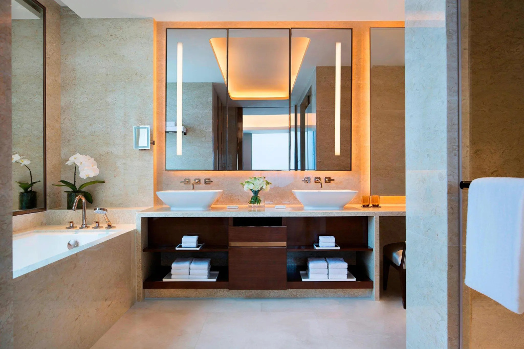 Double Suite (full double bed)