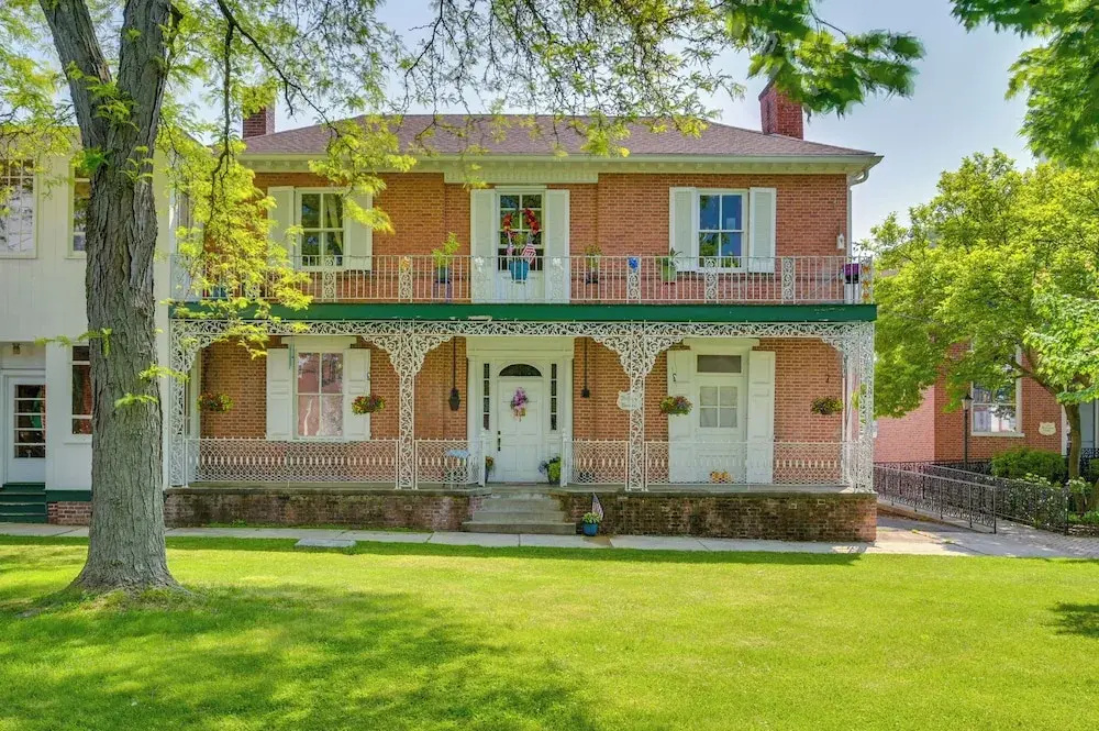 Cozy Pennsylvania Retreat Near Hiking & Golfing!