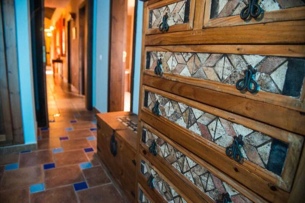 gallery_image_hidden_14