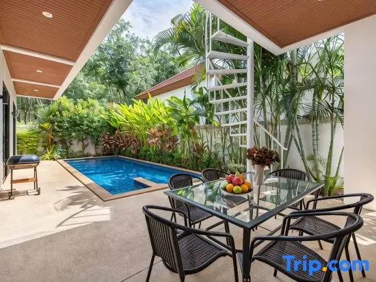 Modern 3 Bedroom Boutique Pool Villa