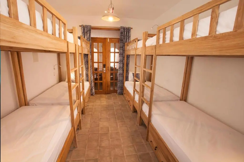 Adhisthana Hotel - Chambres