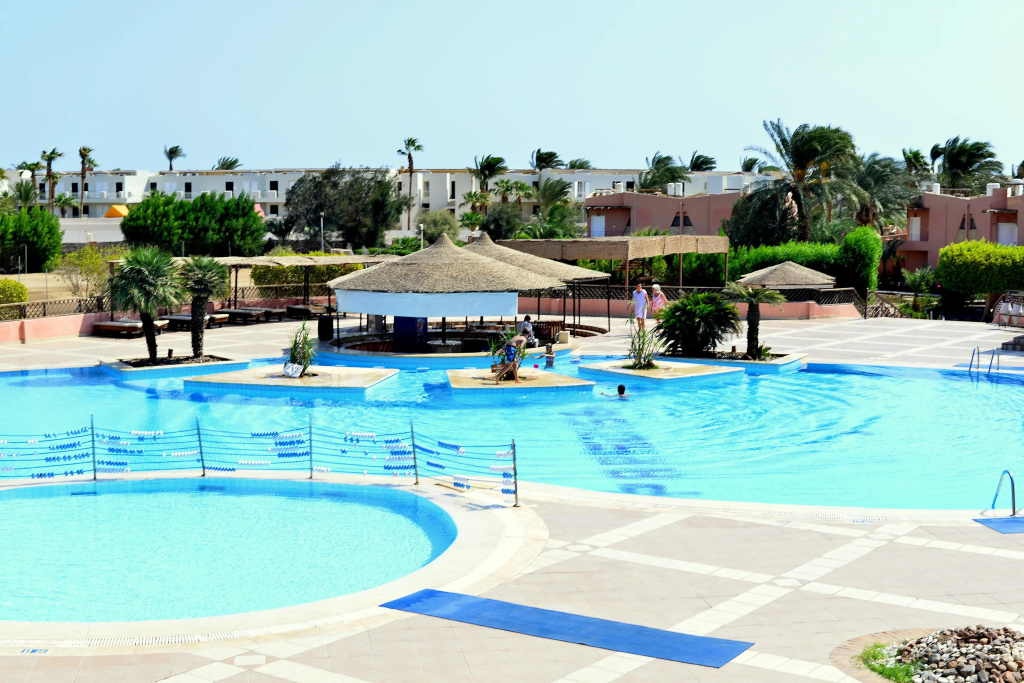 Eagle's Paradise Beach Resort Abu Soma — Safaga, Red Sea