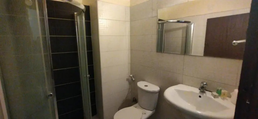Economy room