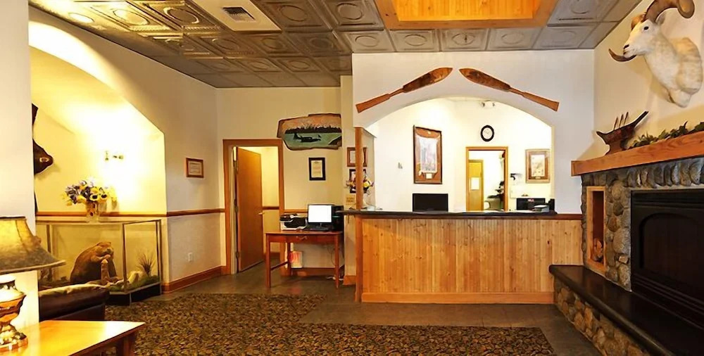 Frontier Suites Hotel in Juneau — фото 2