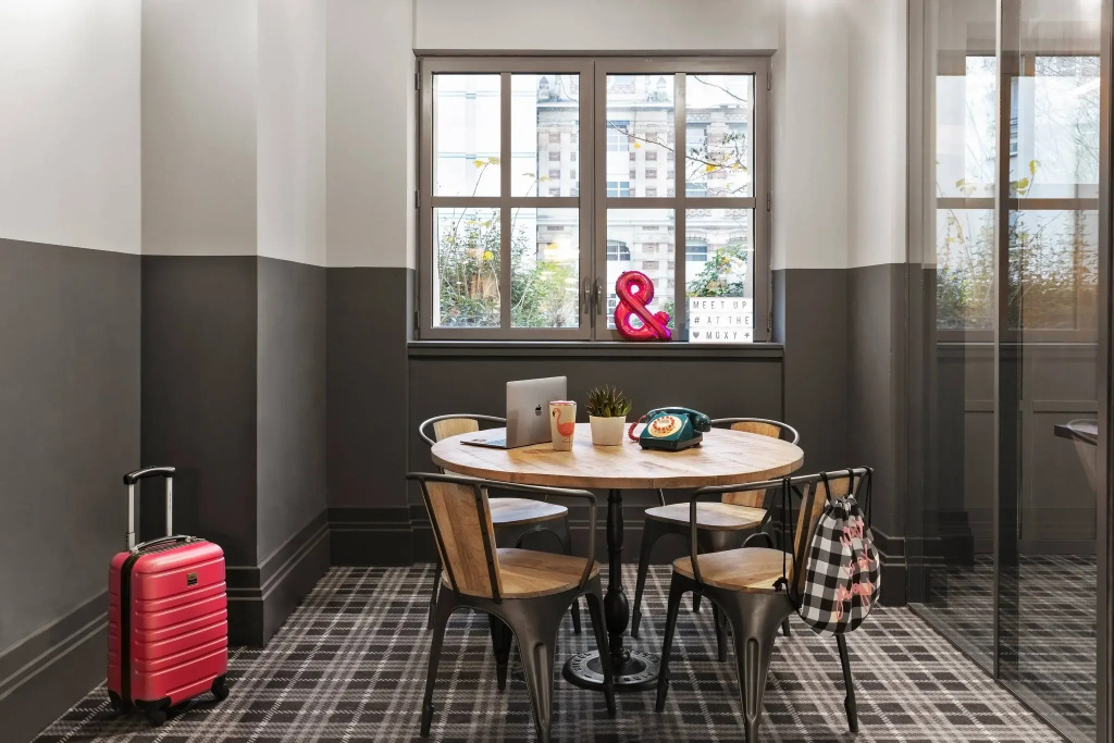 Afficher la photo 7 — Moxy Lille City