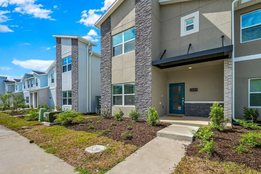 Luxury 5BR Home w/ Private Pool Near Disney