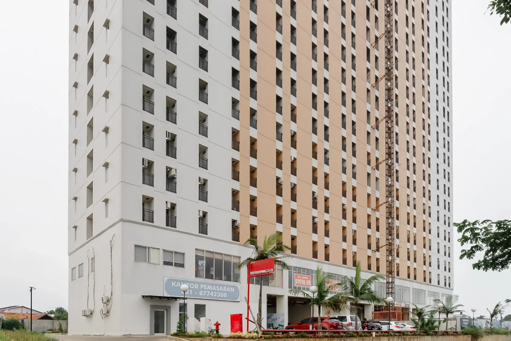 RedDoorz Apartment Syariah @ Green Lake View Cimanggis
