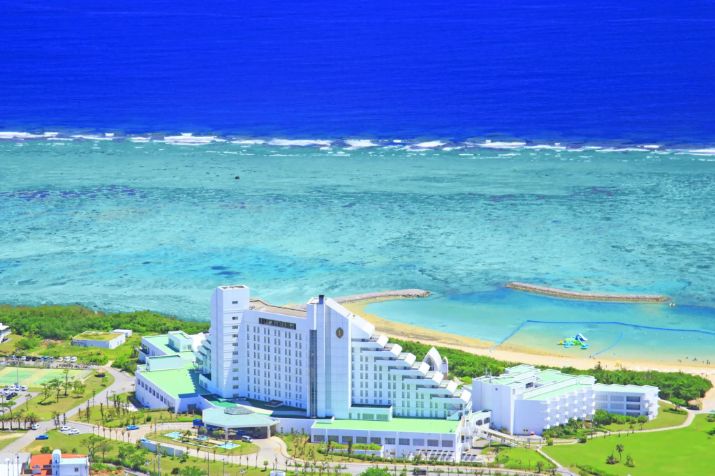 Beach & Waterfront