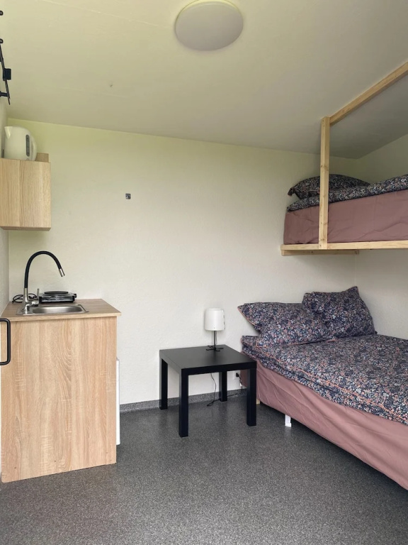 Economy room
