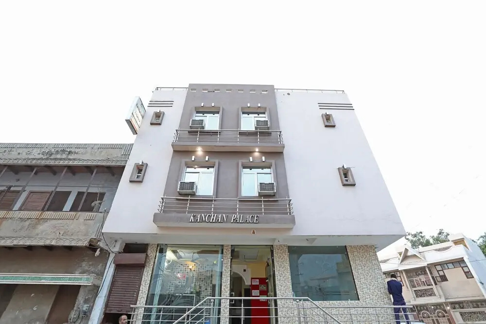 Kanchan Palace by OYO Rooms