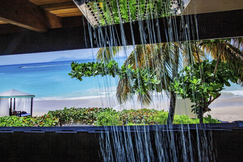 Beach & Waterfront