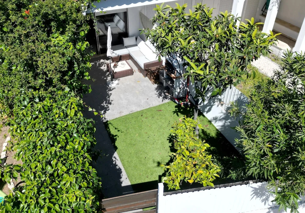 Magnific Studio With a Cozy Garden 5 Minutes to the Beach