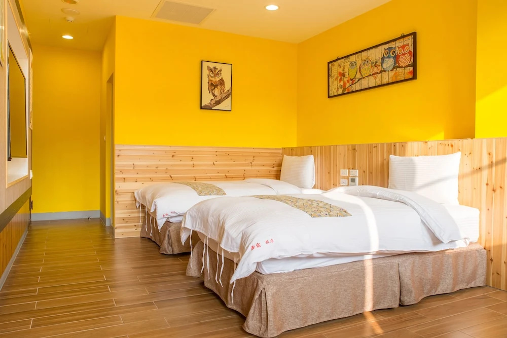 Superior Double room with balcony (full double bed)