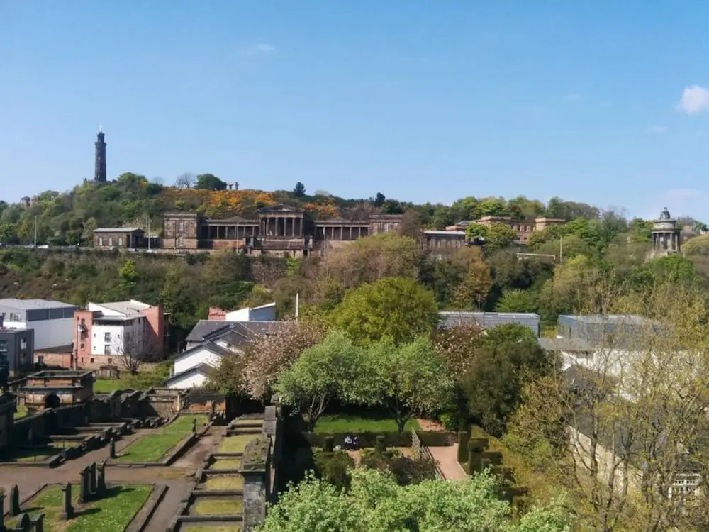 1 Bedroom Apartment In Edinburgh