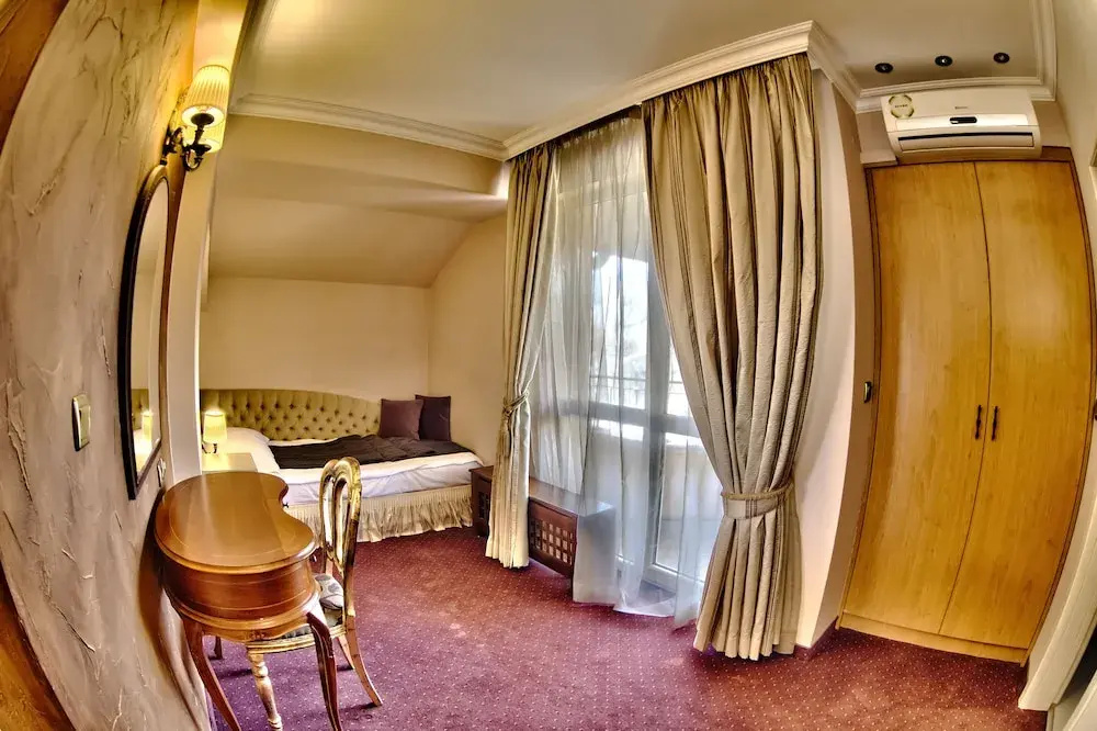 Meg Lozenetz Hotel - Chambres