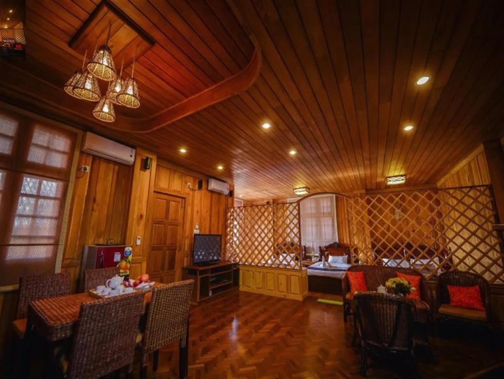 Royal Suite