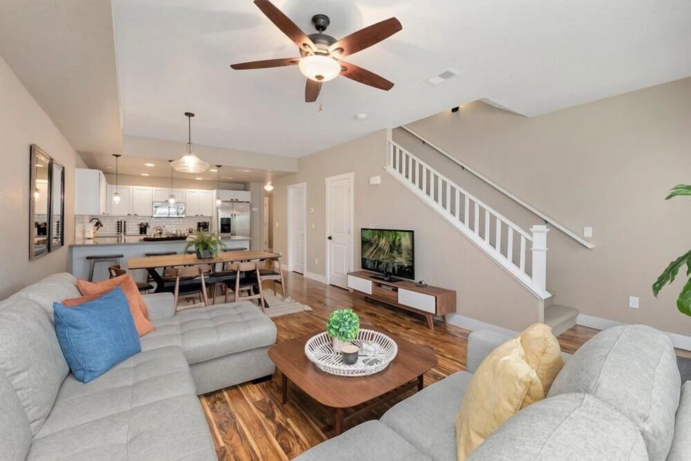 Amazing Urban Townhome Near Breweries & River! — фото 4