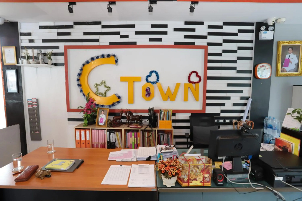 C Tower Hotel - фото 13