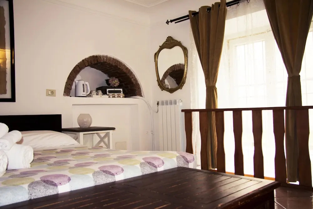 Economy room