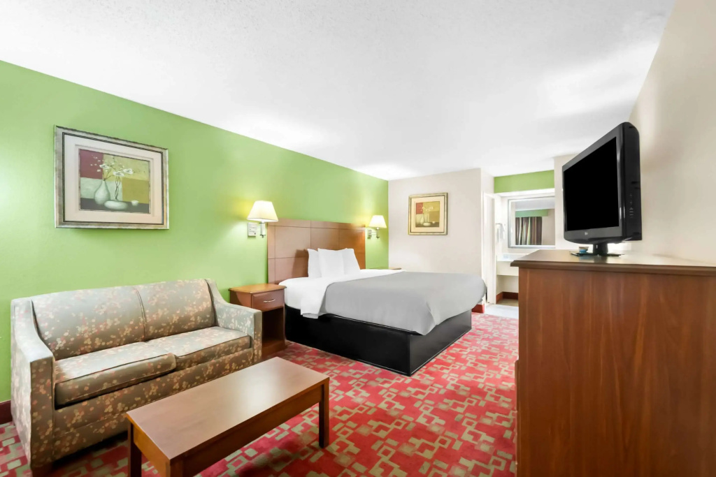Standard Double room (full double bed)