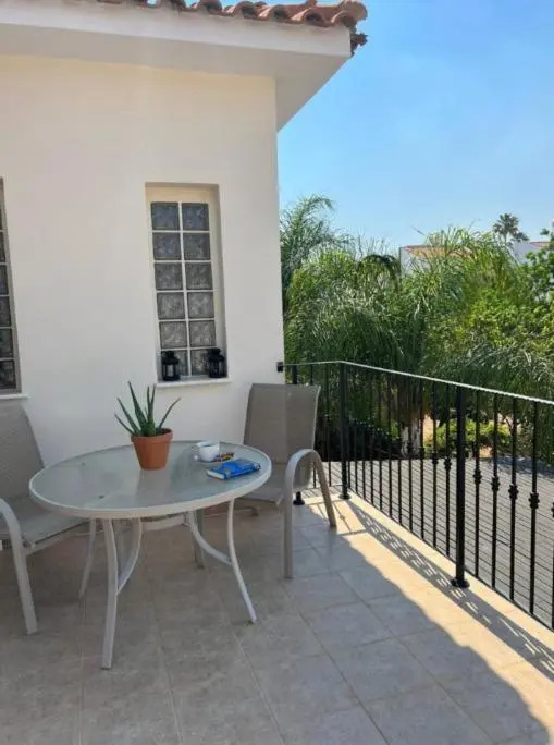 Balcony & Terrace