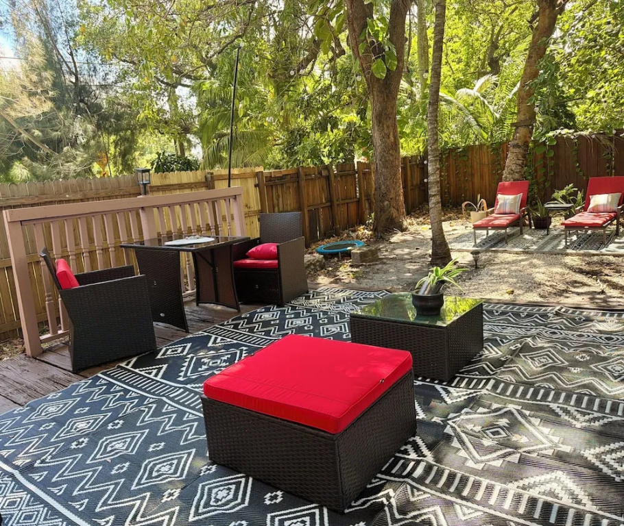 The Coconut Grove Hideaway