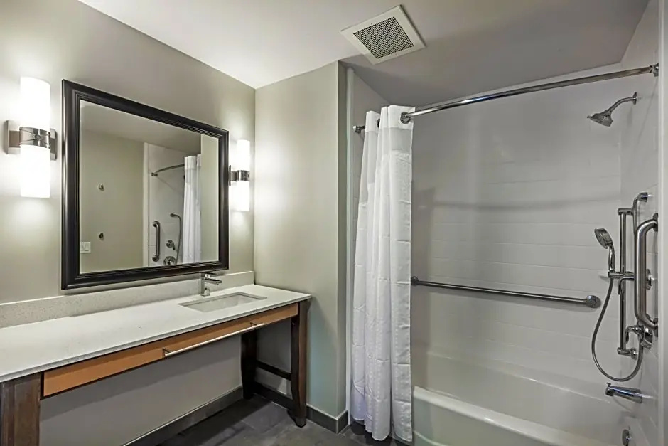Holiday Inn Houston NE - Bush Airport Area by IHG - Chambres