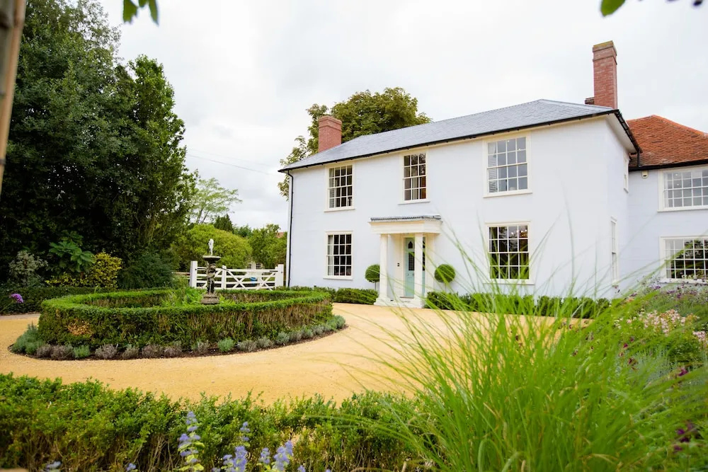 Vaulty Manor