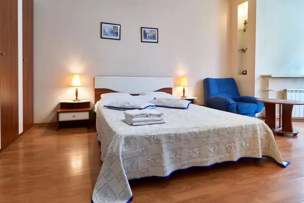 Home-Hotel Voloshskaya 51