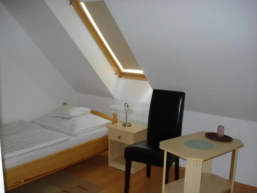 Denis Hotel és Étterem - Chambres