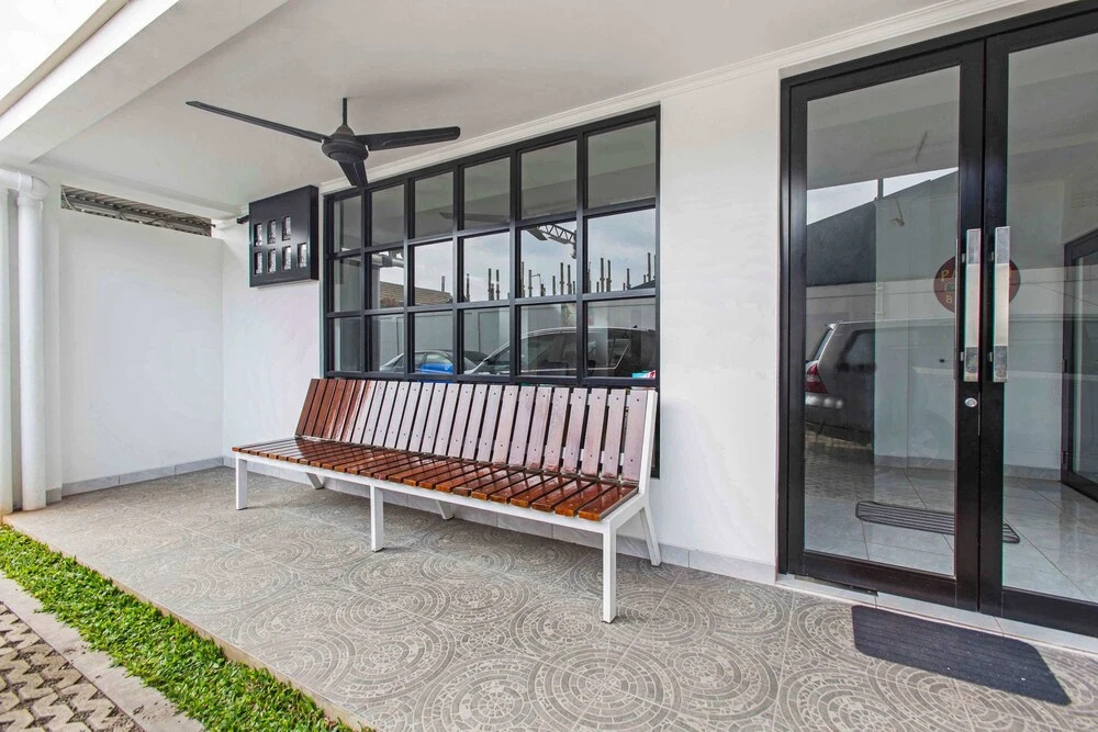 Lobby & Reception