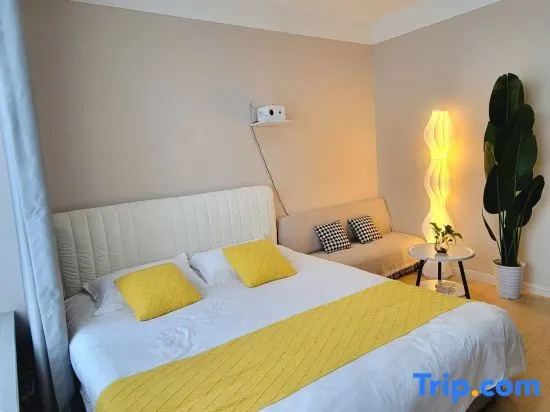Xingchen Homestay (Hefei South Station Huimei Plaza)