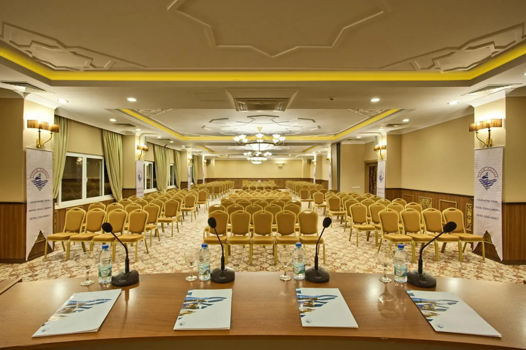 Titan Select - фото 18