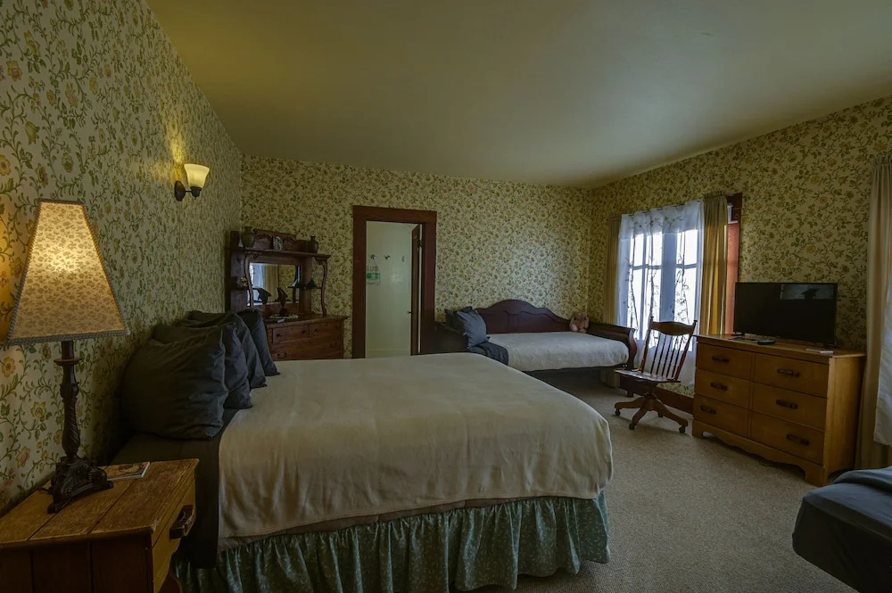 Grand Double room