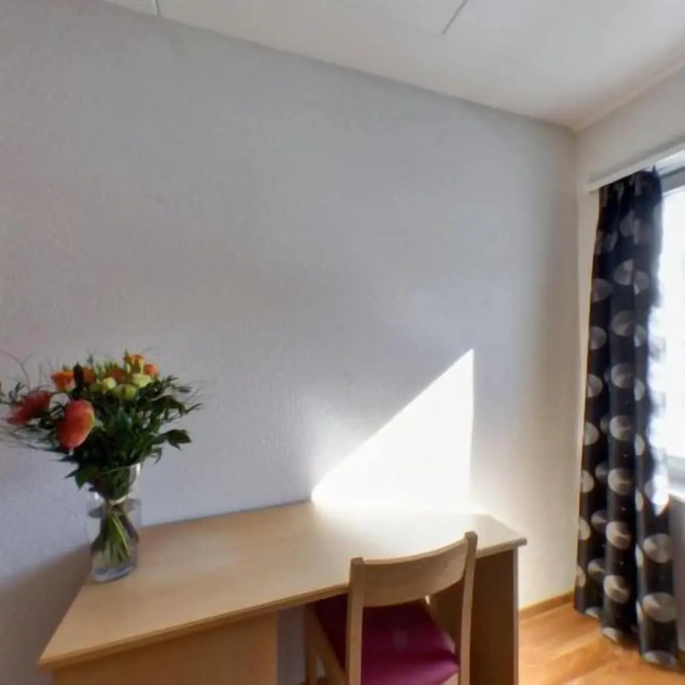 Economy room