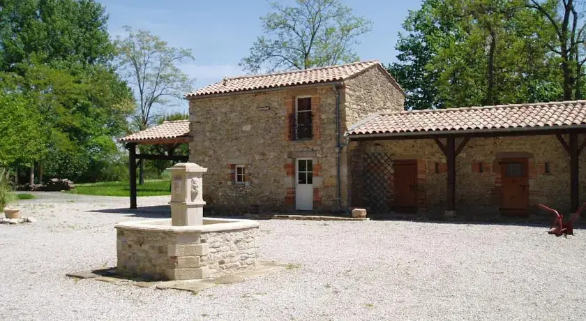 Chambres d'Hôtes La fontaine de Lautrec