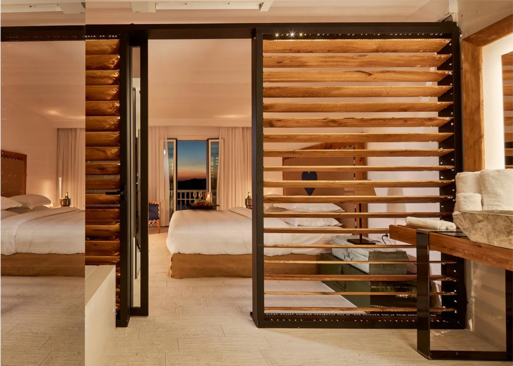 Royal Myconian — фото 3