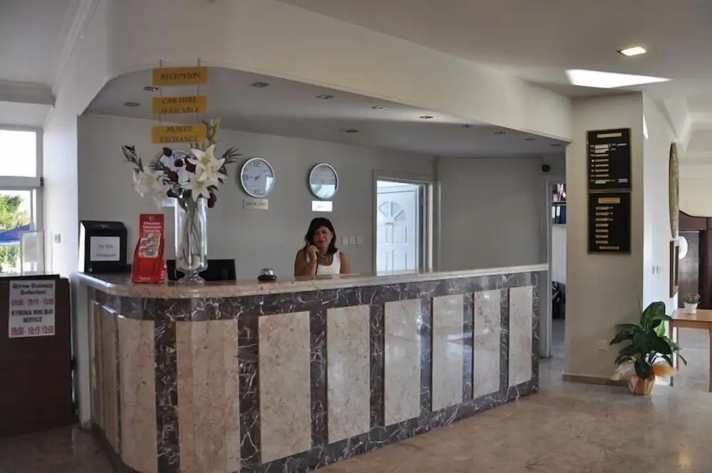 Lobby & Reception