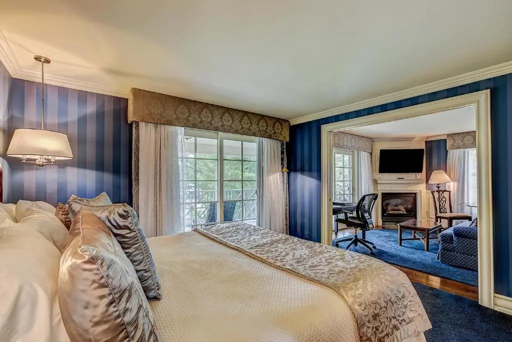 Standard Quadruple room with balcony
