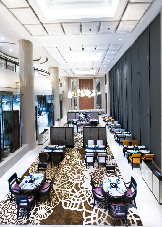 Sheraton New Delhi Hotel