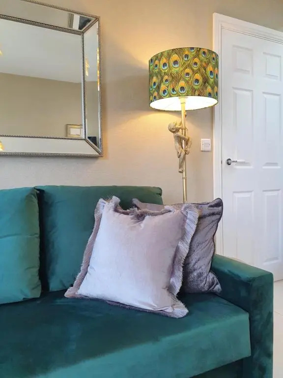 The Loughborough - Elegant, glamourous boutique 1 bed, central Truro
