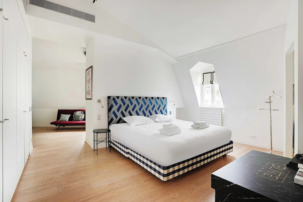 Voir la photo 4 — Designer Loft - 2bd/6p- Arc de Trimphe
